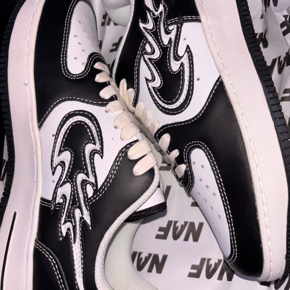 NAF X KITH 7.5 Black and White Men's Sneakers